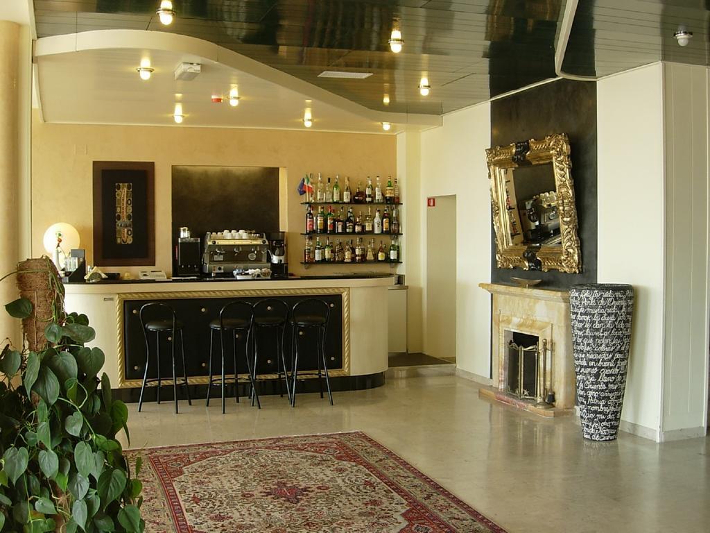Savoy Hotel 3*